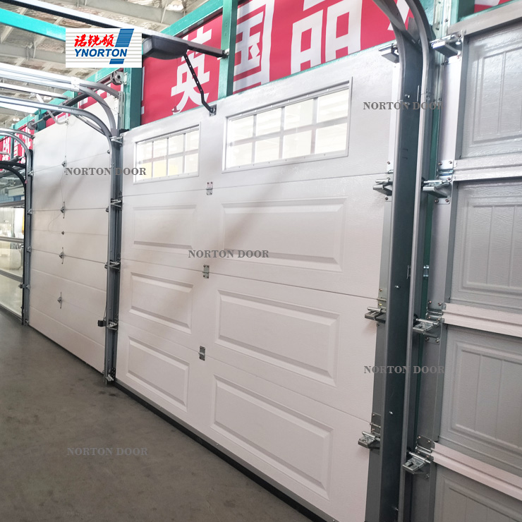 Päť kľúčových bodov pre bežnú údržbu garážových brán: Tieto triky pomáhajú predĺžiť ich životnosť